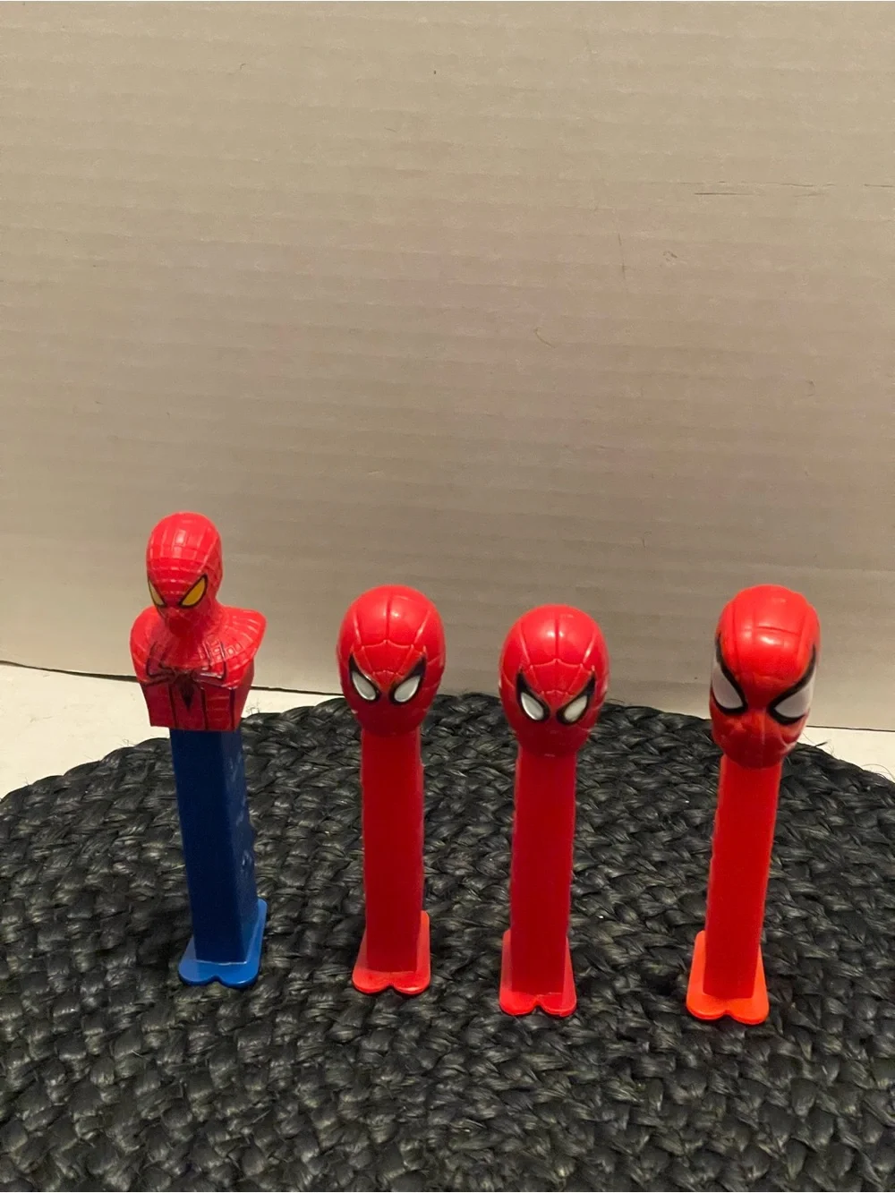 Vtg Pez Spider-Man Red and Blue Candy Dispensers 4